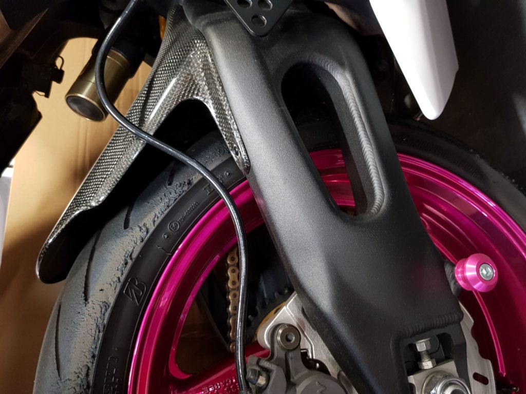 Motorradteile pulverbeschichten
